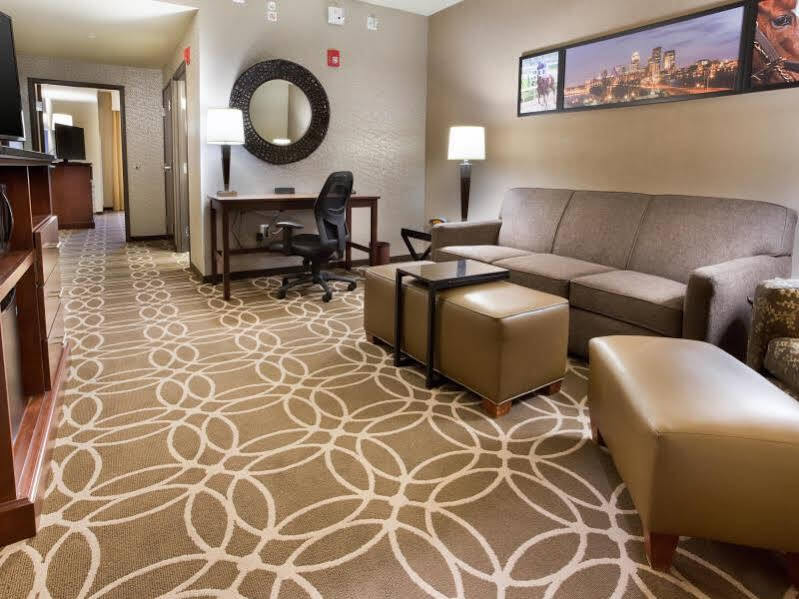 Drury Inn & Suites Louisville North Luaran gambar